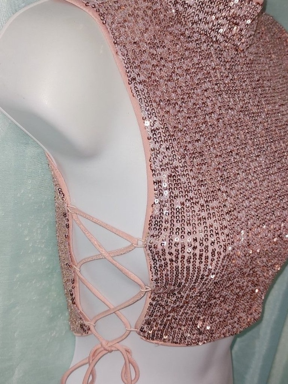 Fashion Nova Rose Sequin Mock-Neck Crop Top - Picture 4 of 5
